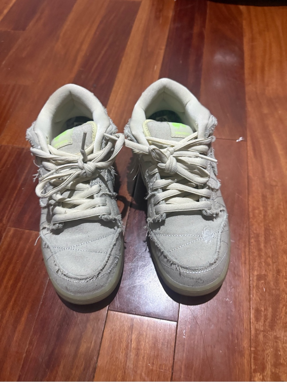 Nike Mens Low-Top Sneakers in Light Cream